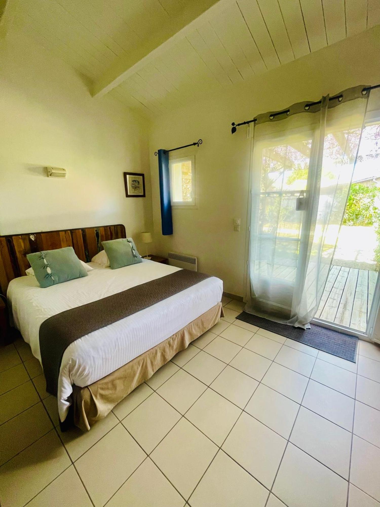 La Villa - Hotel Bien Etre Le Bois-Plage-en-Re Bagian luar foto